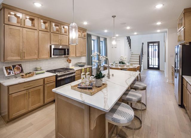 11906 Perch Drive, Mont Belvieu, TX 77523