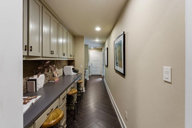 32 Sundown PKWY, Austin, TX 78746