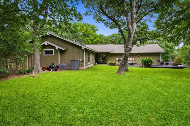 32 Sundown PKWY, Austin, TX 78746