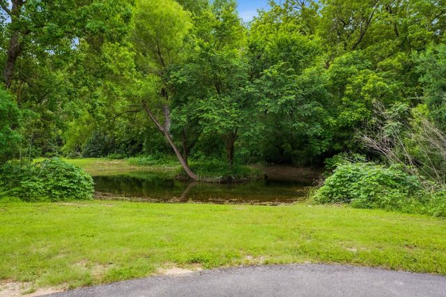 32 Sundown PKWY, Austin, TX 78746