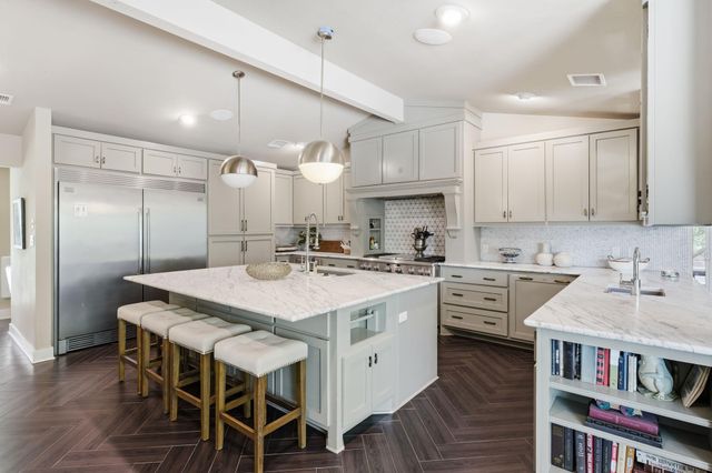 32 Sundown PKWY, Austin, TX 78746