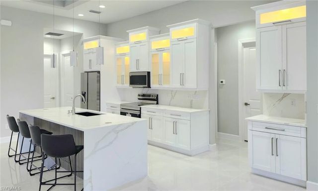 1803 NW 38th PL, Cape Coral, FL 33993