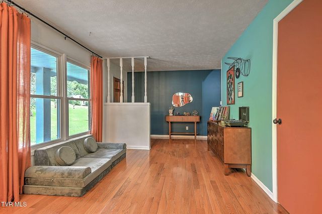 1747 Forest View Drive, Kingsport, TN 37660