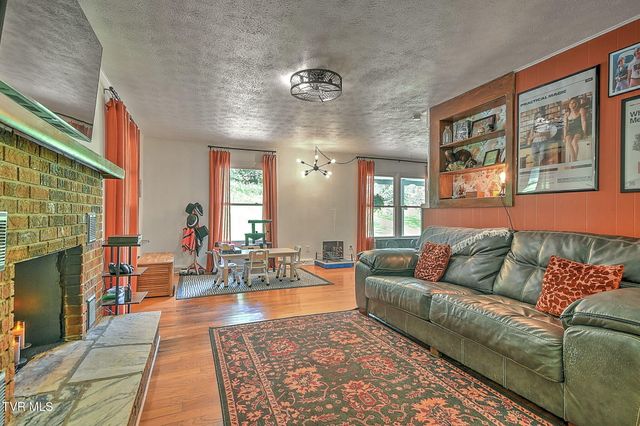 1747 Forest View Drive, Kingsport, TN 37660