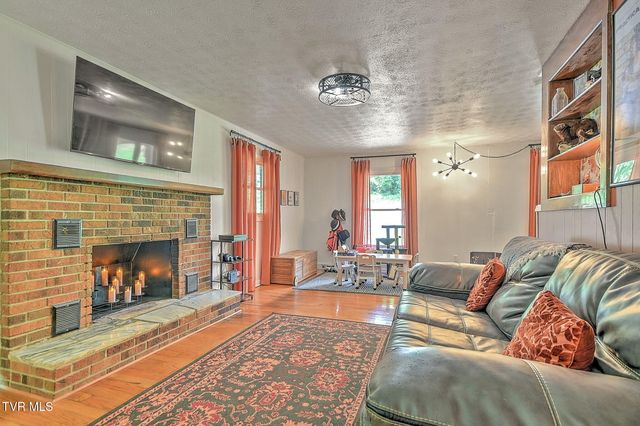 1747 Forest View Drive, Kingsport, TN 37660