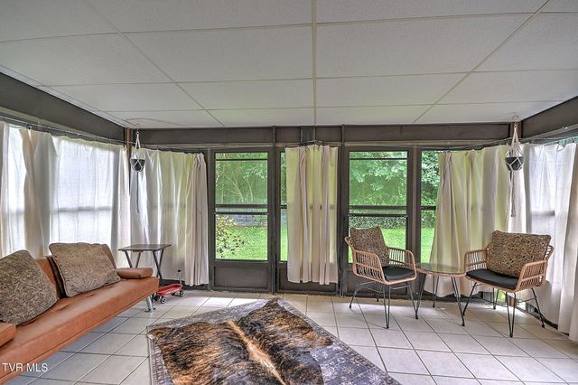 1747 Forest View Drive, Kingsport, TN 37660