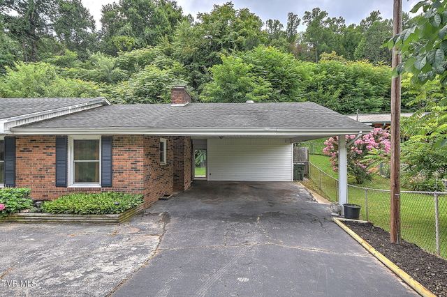 1747 Forest View Drive, Kingsport, TN 37660