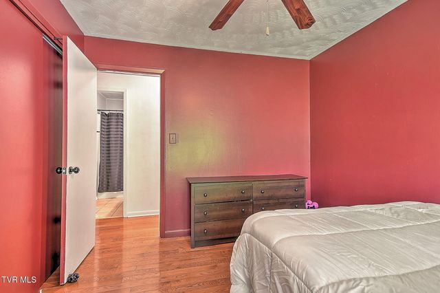 1747 Forest View Drive, Kingsport, TN 37660