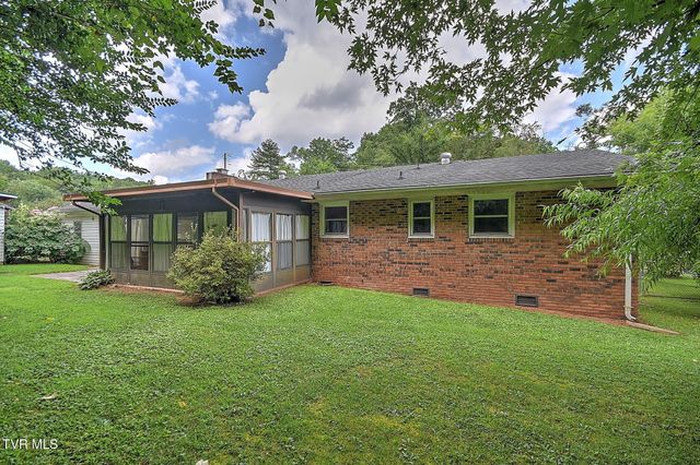 1747 Forest View Drive, Kingsport, TN 37660