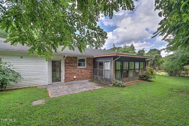 1747 Forest View Drive, Kingsport, TN 37660