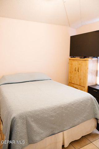 504 VON BARGEN Drive, Horizon City, TX 79928