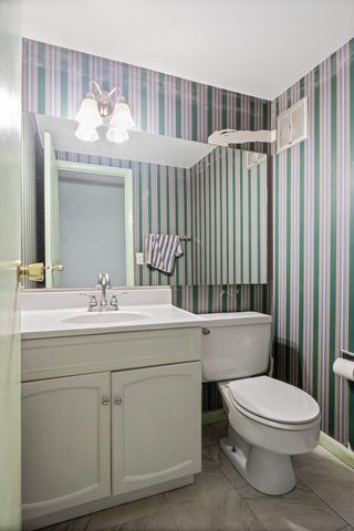 7605 Manchester Manor, Hanover Park, IL 60133