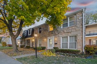 7605 Manchester Manor, Hanover Park, IL 60133