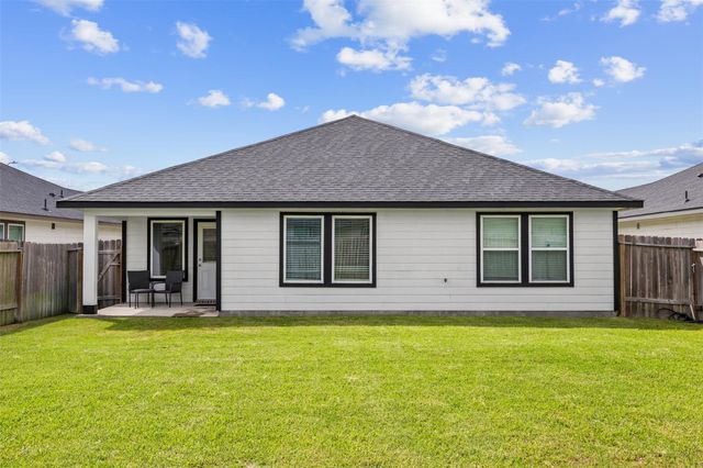 7511 Carson Court, Rosharon, TX 77583