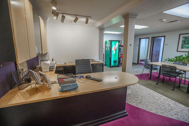 1225 W 4th Street, Waterloo, IA 50702