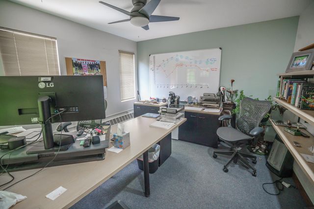 1225 W 4th Street, Waterloo, IA 50702