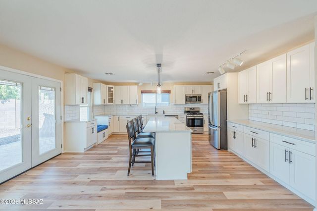 10095 N Mill Crossing Way, Tucson, AZ 85743