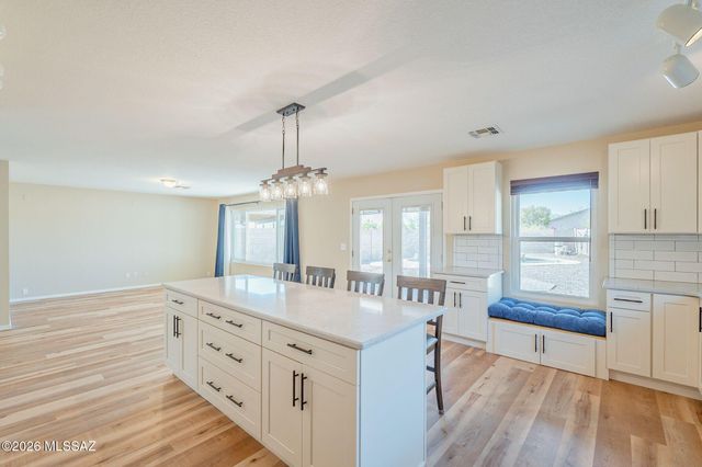 10095 N Mill Crossing Way, Tucson, AZ 85743