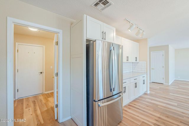 10095 N Mill Crossing Way, Tucson, AZ 85743