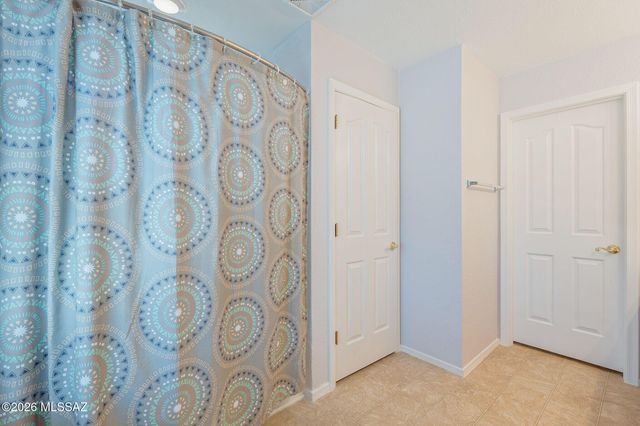 10095 N Mill Crossing Way, Tucson, AZ 85743