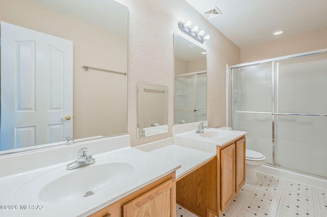 10095 N Mill Crossing Way, Tucson, AZ 85743