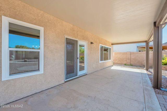 10095 N Mill Crossing Way, Tucson, AZ 85743