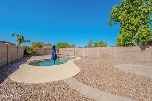 10095 N Mill Crossing Way, Tucson, AZ 85743