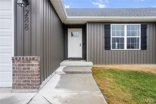 288 Lake Labadie Drive, Labadie, MO 63055