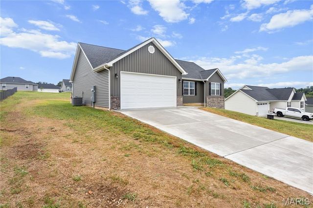 288 Lake Labadie Drive, Labadie, MO 63055