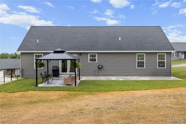 288 Lake Labadie Drive, Labadie, MO 63055