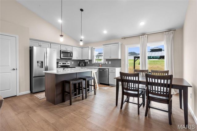 288 Lake Labadie Drive, Labadie, MO 63055