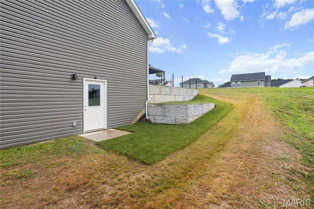 288 Lake Labadie Drive, Labadie, MO 63055