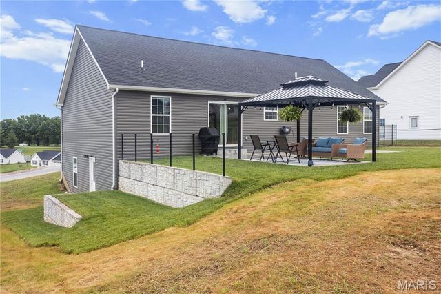 288 Lake Labadie Drive, Labadie, MO 63055