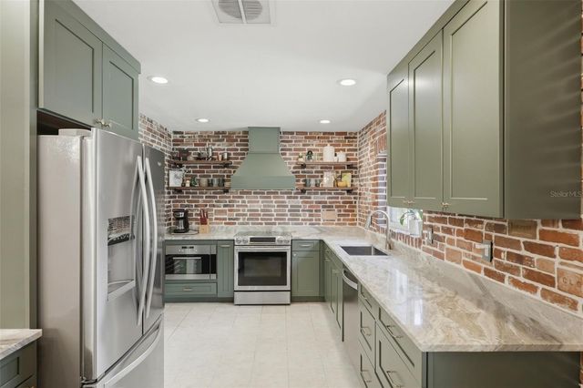 1837 CARLTON DRIVE, Clearwater, FL 33759