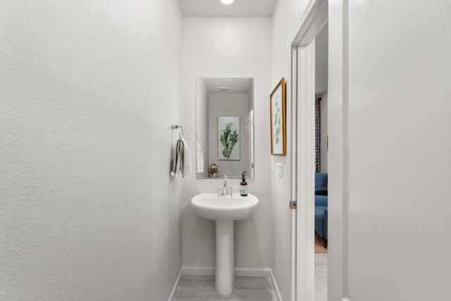 163 Cardini Ln, Lincoln, CA 95648