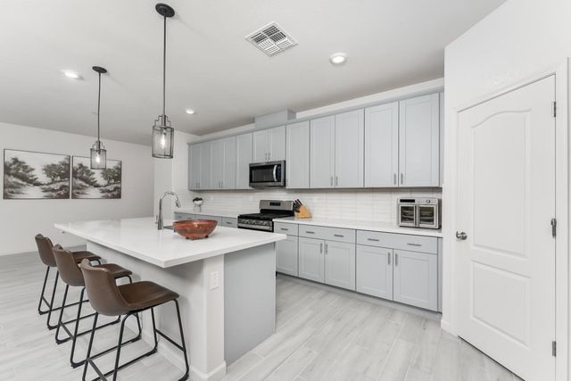 163 Cardini Ln, Lincoln, CA 95648