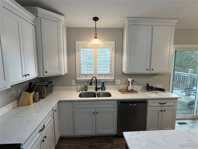 232 Auburn Ridge Drive, Troy, MO 63379