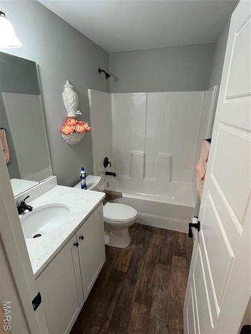 232 Auburn Ridge Drive, Troy, MO 63379