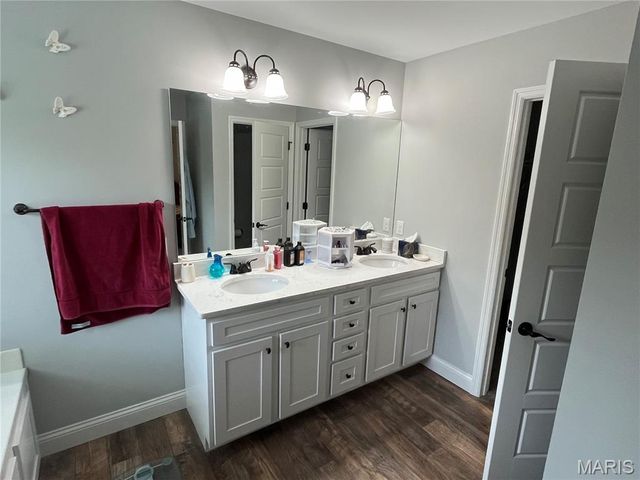 232 Auburn Ridge Drive, Troy, MO 63379