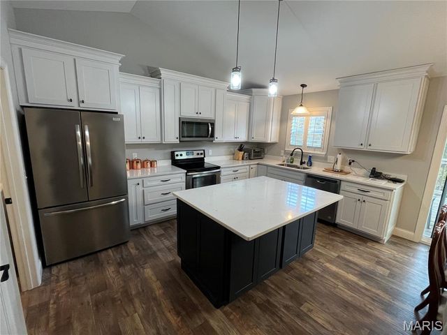 232 Auburn Ridge Drive, Troy, MO 63379