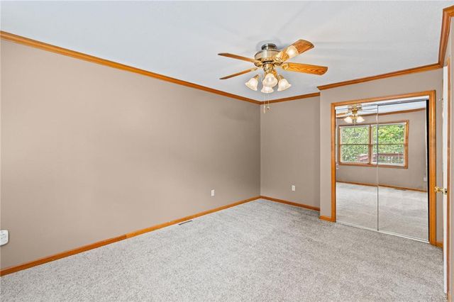 10526 N Central Street, Kansas City, MO 64155
