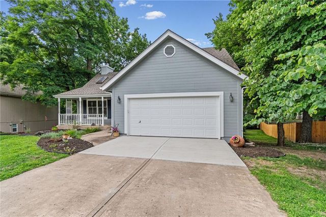 10526 N Central Street, Kansas City, MO 64155
