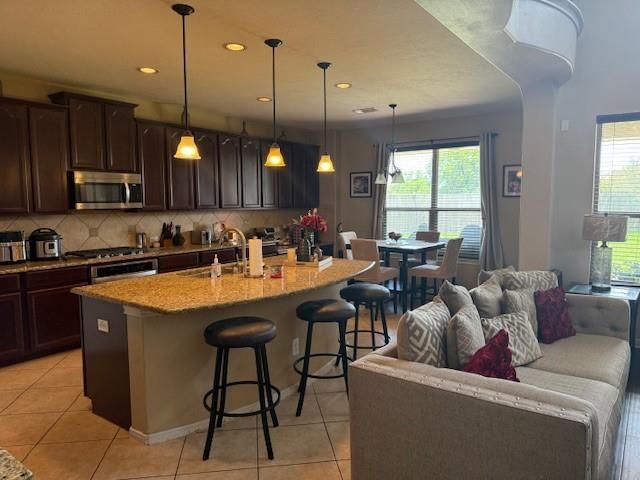 2547 Crystal Shore Drive, Rosharon, TX 77583