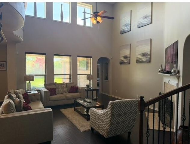 2547 Crystal Shore Drive, Rosharon, TX 77583
