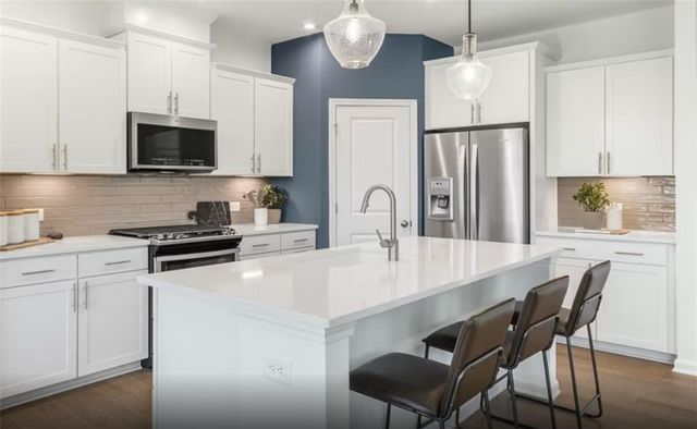 5752 Tillman Way, Powder Springs, GA 30127