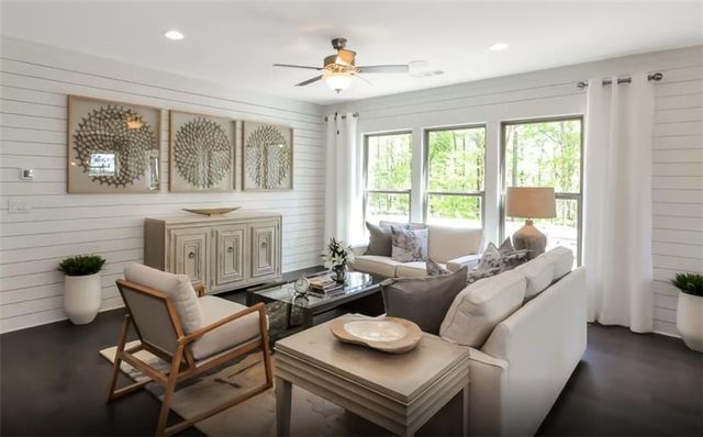 5752 Tillman Way, Powder Springs, GA 30127