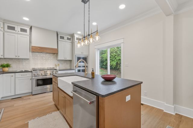 1129 Sharpe Ave, Nashville, TN 37206