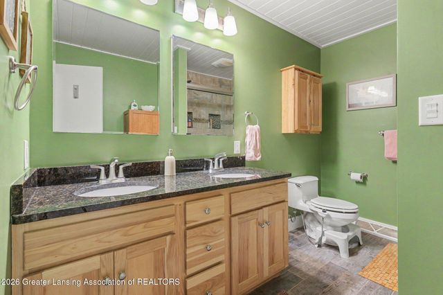 6276 Willow Highway, Grand Ledge, MI 48837