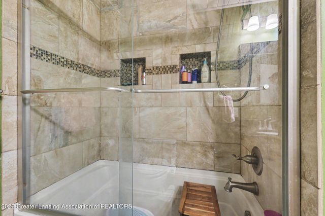 6276 Willow Highway, Grand Ledge, MI 48837