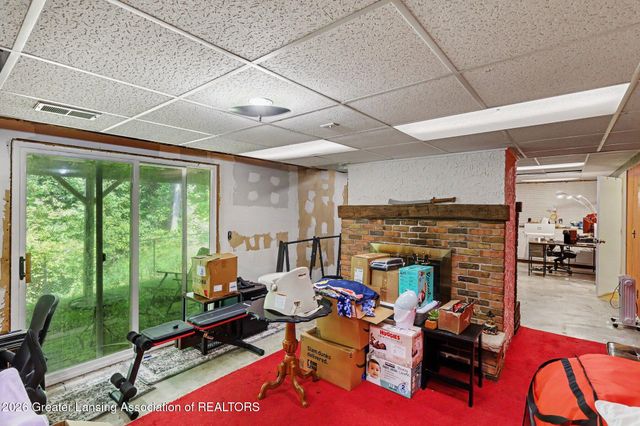 6276 Willow Highway, Grand Ledge, MI 48837